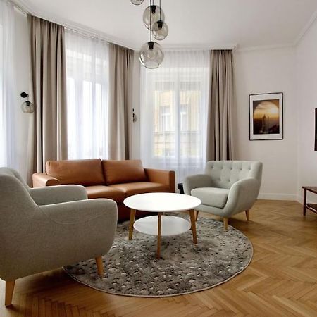 Premium Apartment By Hi - Central 2 Bedroom - Best View Budapeste Exterior foto