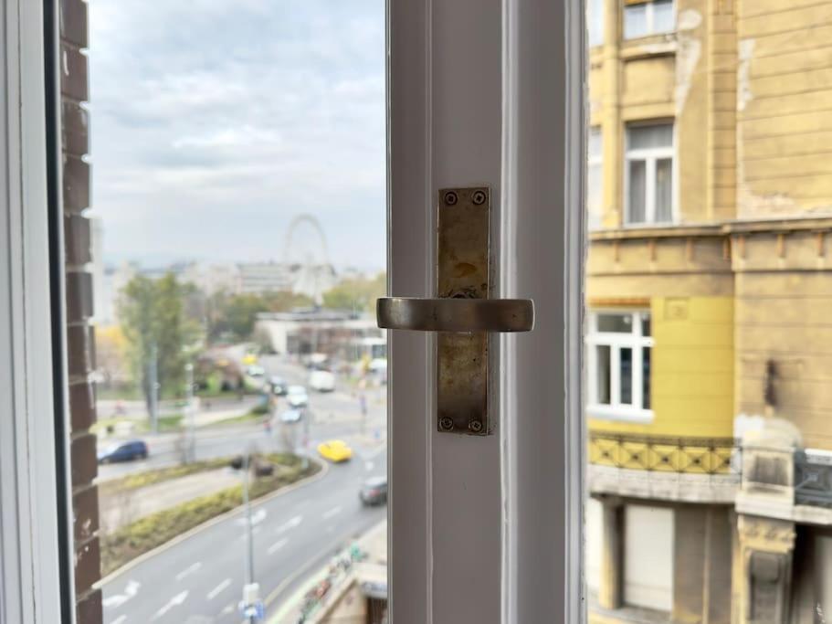 Premium Apartment By Hi - Central 2 Bedroom - Best View Budapeste Exterior foto