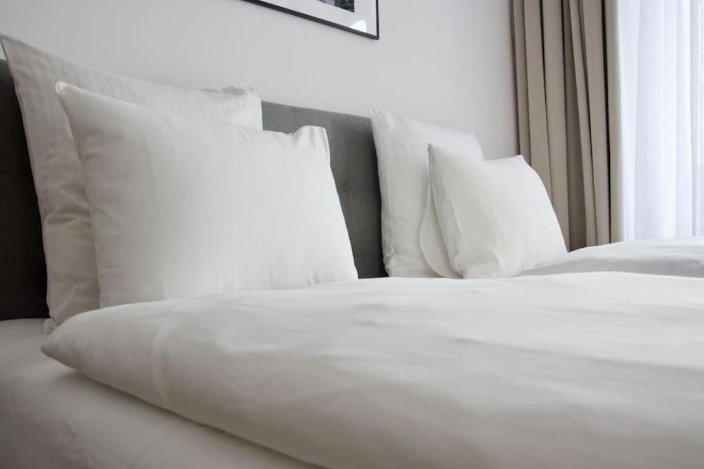 Premium Apartment By Hi - Central 2 Bedroom - Best View Budapeste Exterior foto