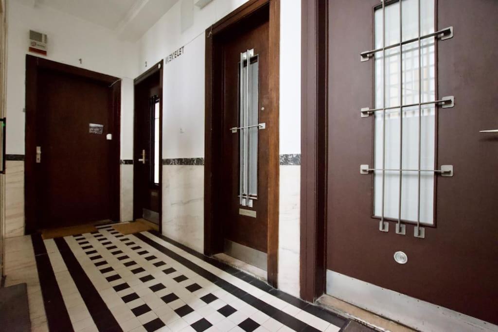 Premium Apartment By Hi - Central 2 Bedroom - Best View Budapeste Exterior foto