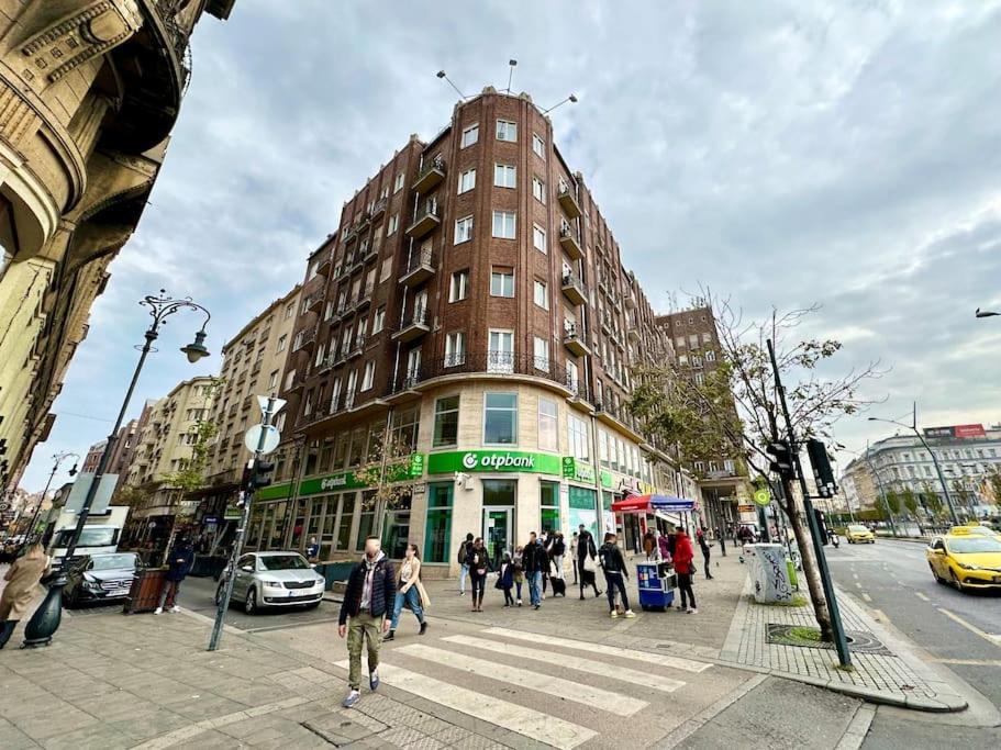 Premium Apartment By Hi - Central 2 Bedroom - Best View Budapeste Exterior foto